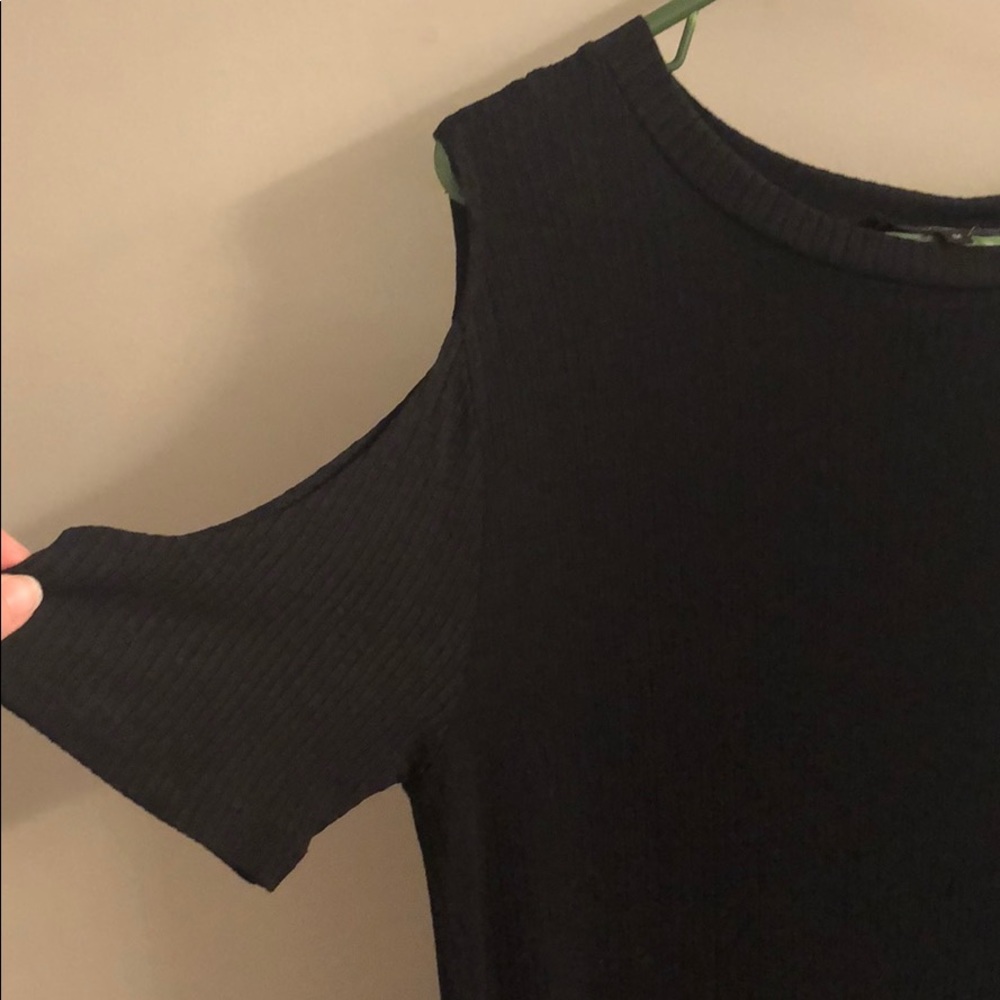 Olivaceous 🖤Cold shoulder black dress